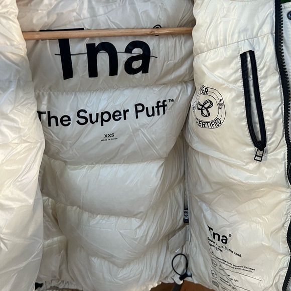 TNA Superpuff in Pearlescent White - Picture 8 of 13